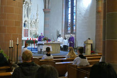 Beauftragung zu Lektorat und Akolythat in St. Marien, Volkmarsen (Foto: Karl-Franz Thiede)